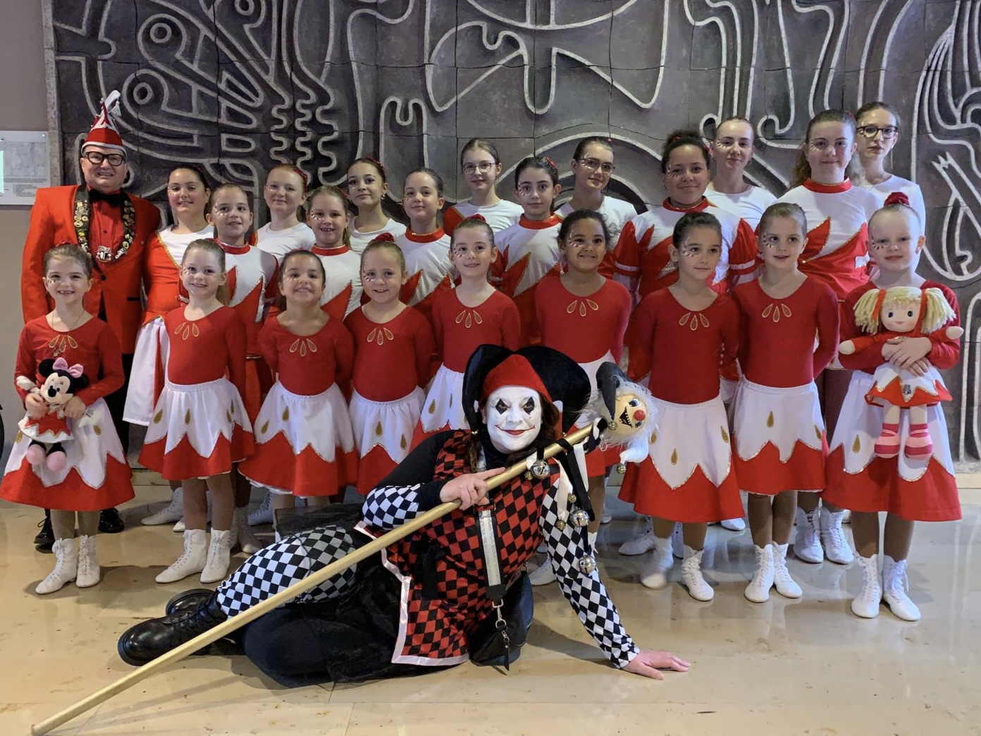 Gardetanzgruppe der 1. Faschingsgilde Traun